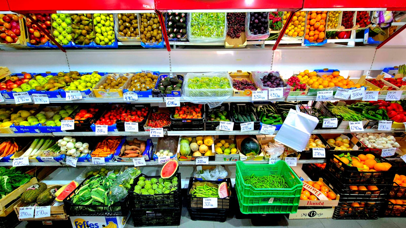 Fruta y verdura fresca en Supermercado Vivó
